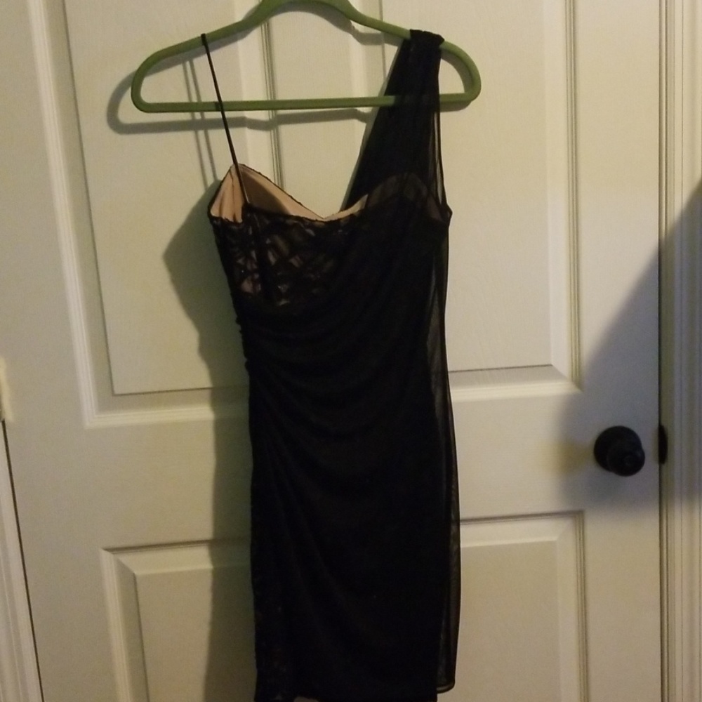 Dress - Picture 5 of 8